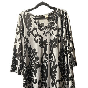 EUC Sew in Love Elegant Black and Gray Patterned Women's Top